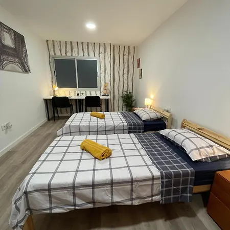 Coliving El Juan בית הארחה